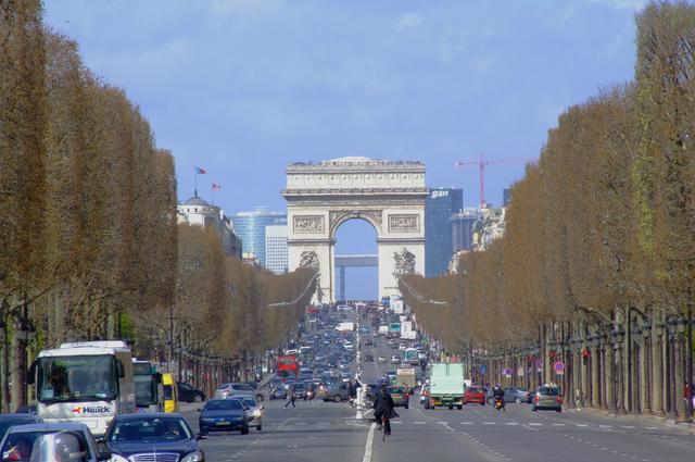 Champes-Elysees Champes-Elysees